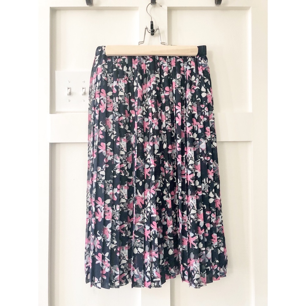 Banana Republic Floral Pleated Skirt
